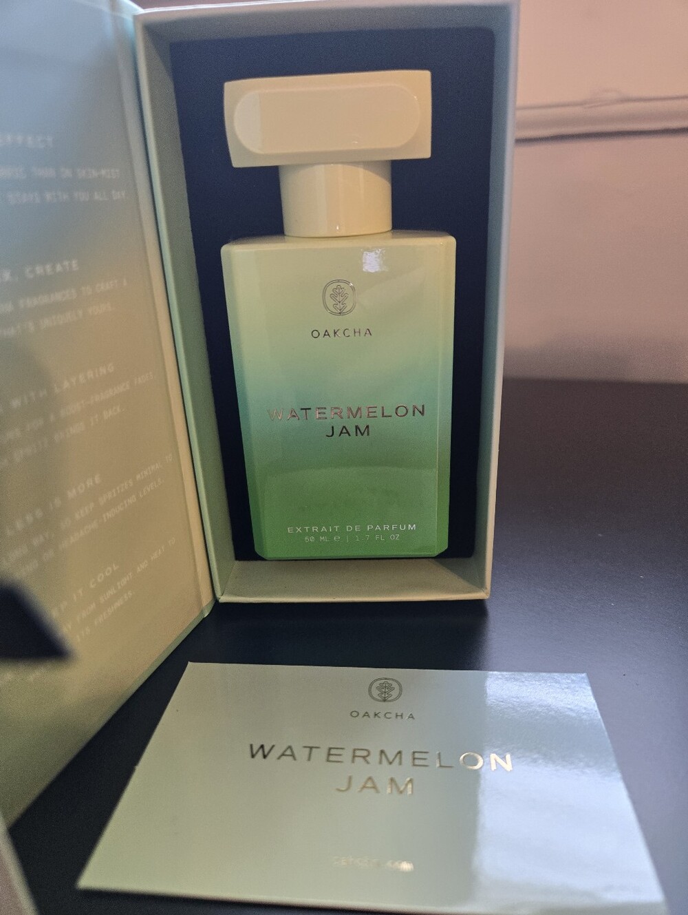 OAKCHA Gourmand Collection Perfume Set - Pastel Peach & Mint Boxes - Picture 3 of 7